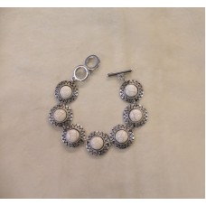 Dabīgo akmeņu rokassprādze